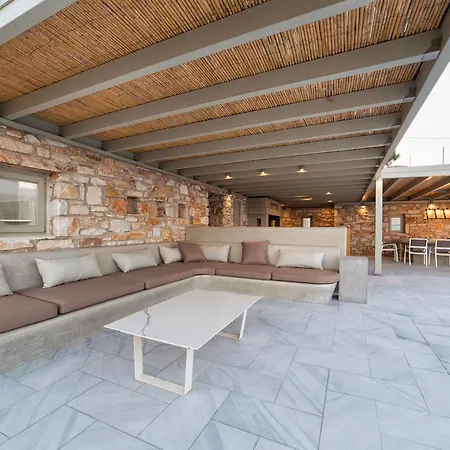 Crystal Blue 4br With Infinity Pool By Jj Hospitality Villa Paro