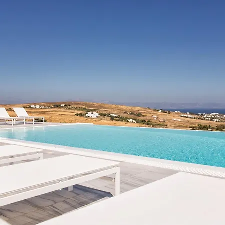 Crystal Blue 4br With Infinity Pool By Jj Hospitality Villa